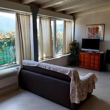 La Casa Dei 5 Castelli Apartment Аула Екстериор снимка